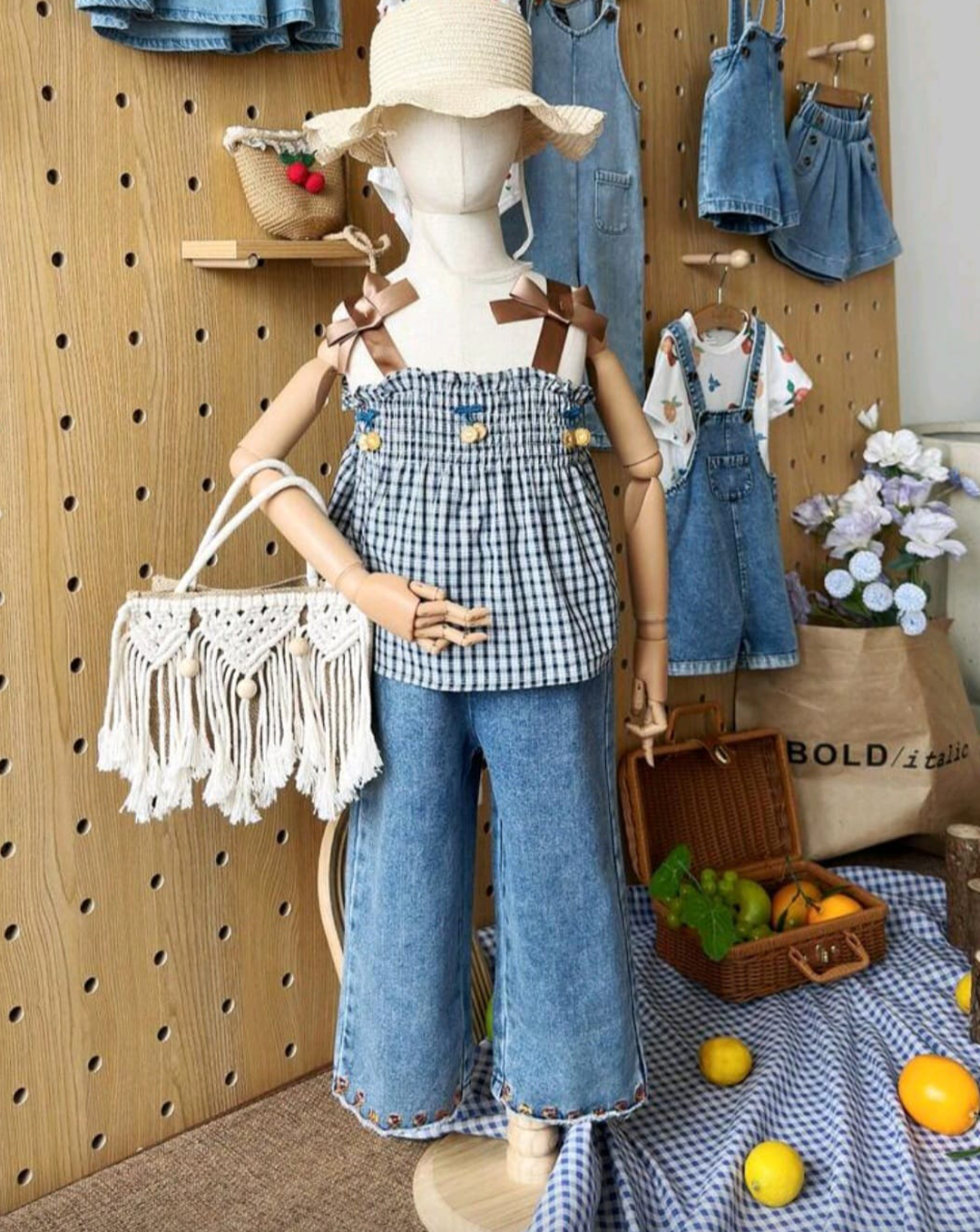 Blusa cuadros y jean