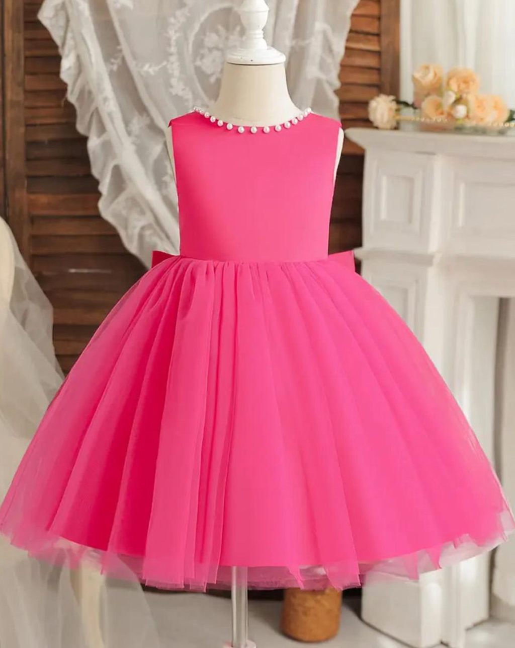 Vestido Princesa Satín Con Lazo y Perlas