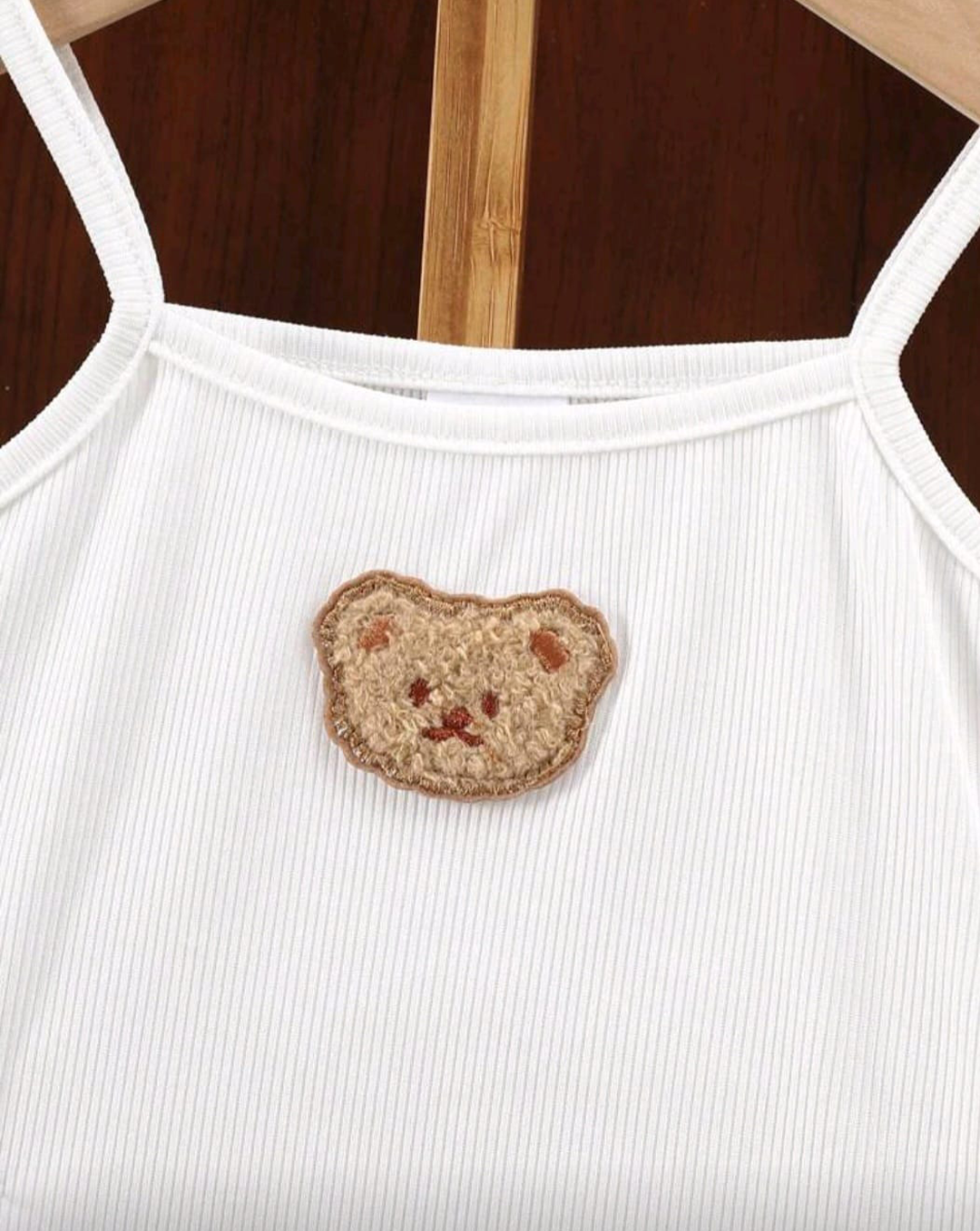 Conjunto Blusa Teddy y Pantalón Campana