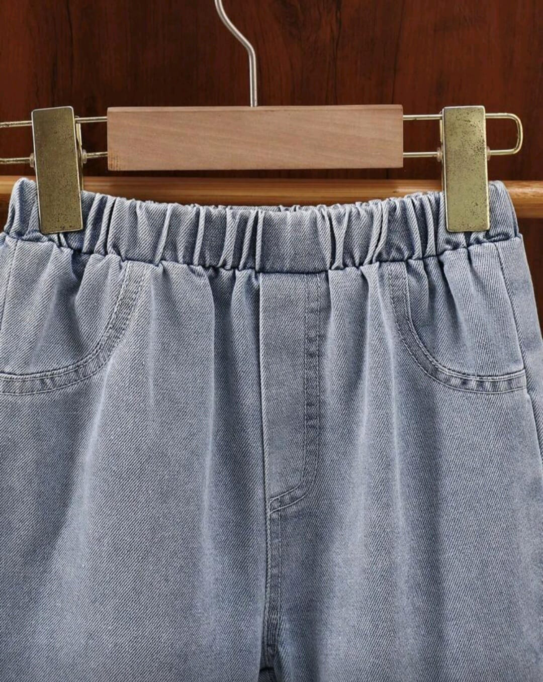 Conjunto Blusa Teddy y Pantalón Campana