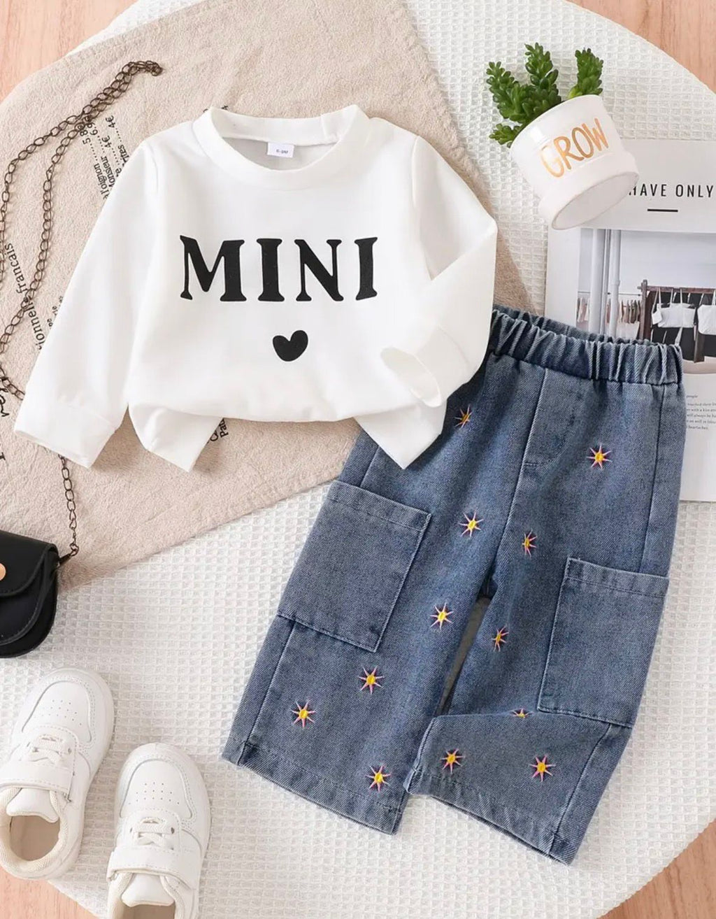 Cj blusa blanca mini y jean