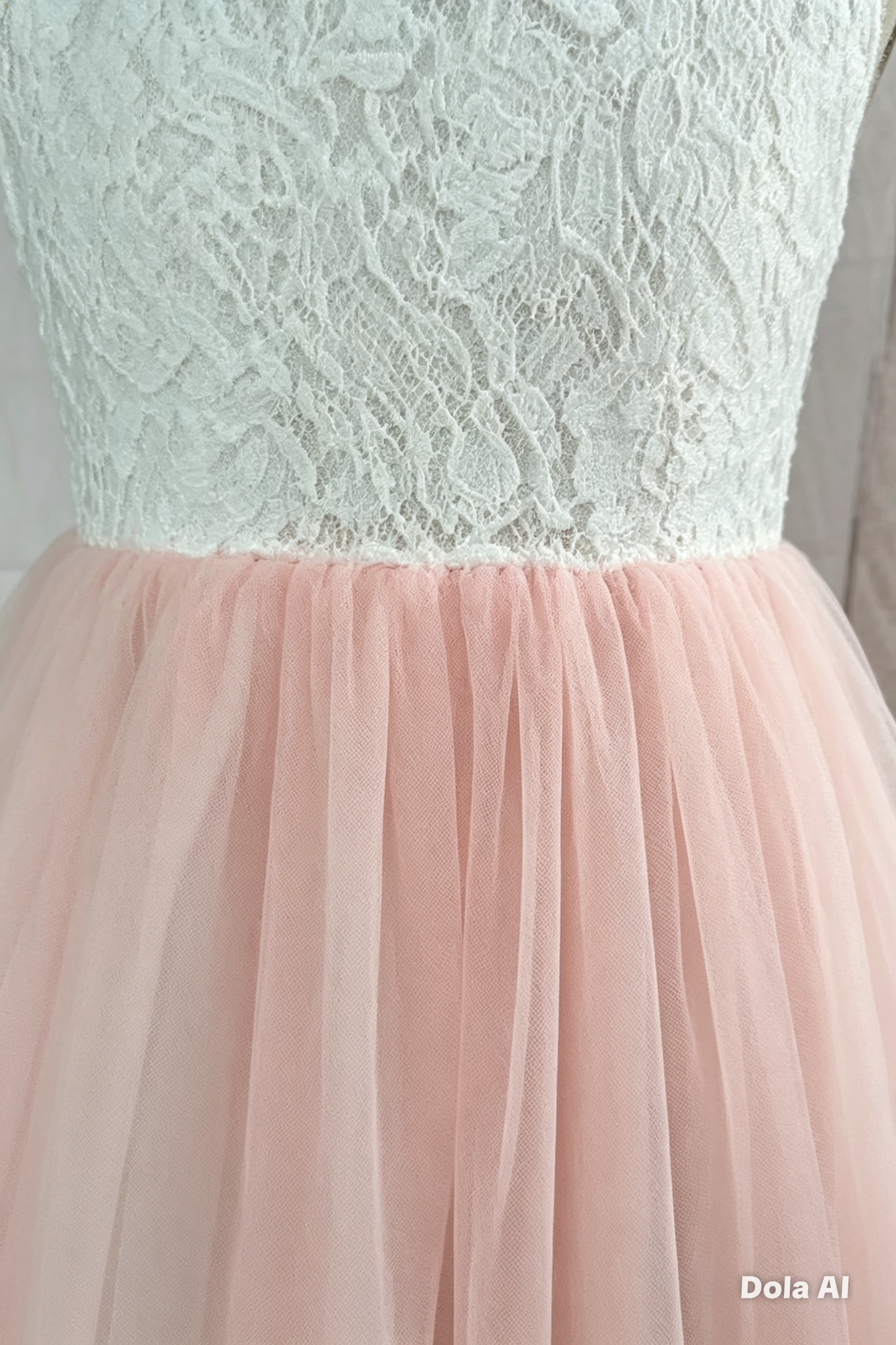 Vestido rosa con encaje