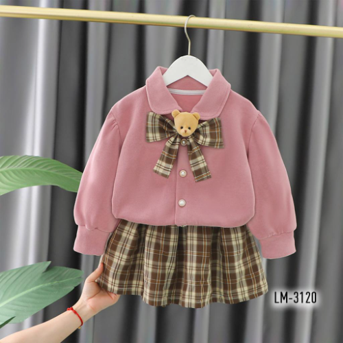 Conjunto Preppy Teddy: Dulzura y Elegancia